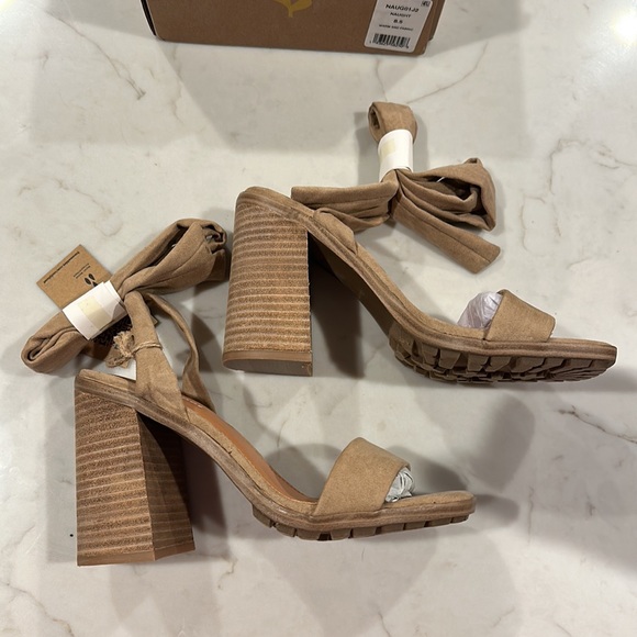 NWT Steve Madden heels women’s size 8.5 - Picture 2 of 6